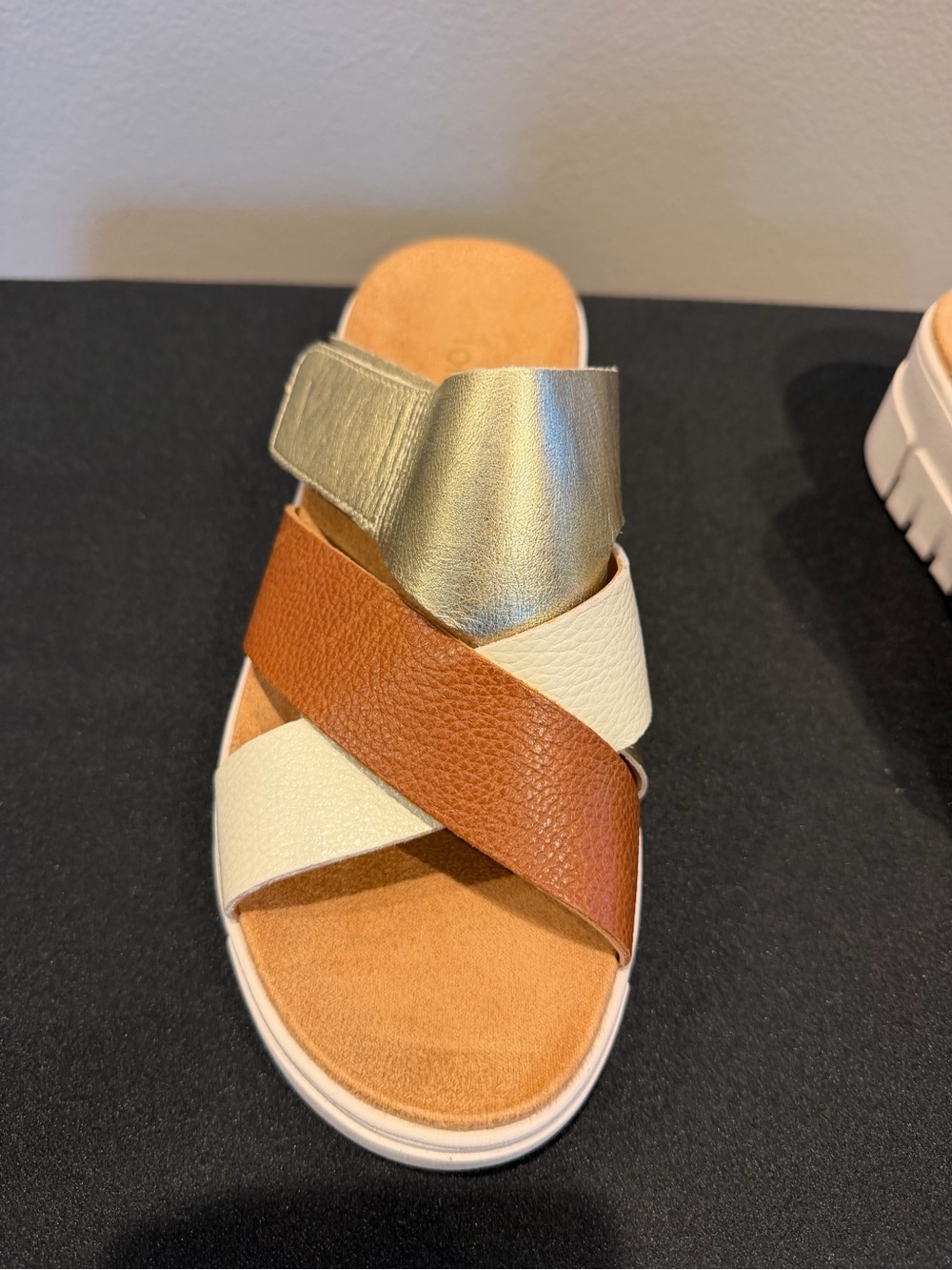 Vionic Women's Slide Sandal - Gold, Cream & Brown